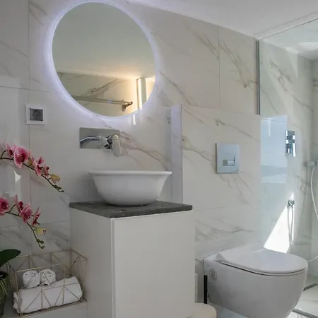 Dk Luxury