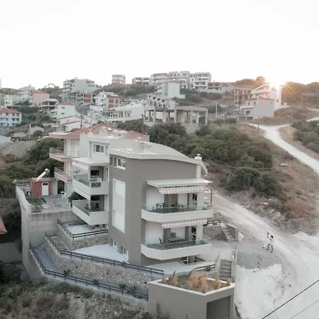 Dk Luxury Néa Péramos