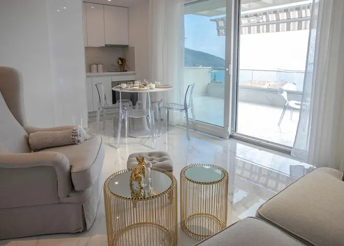 Dk Luxury Néa Péramos